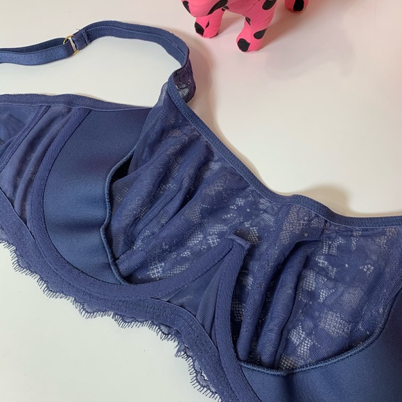 🚫SOLD🚫VICTORIA’S SECRET PUSH UP NO PADDING BRA - Picture 4 of 4